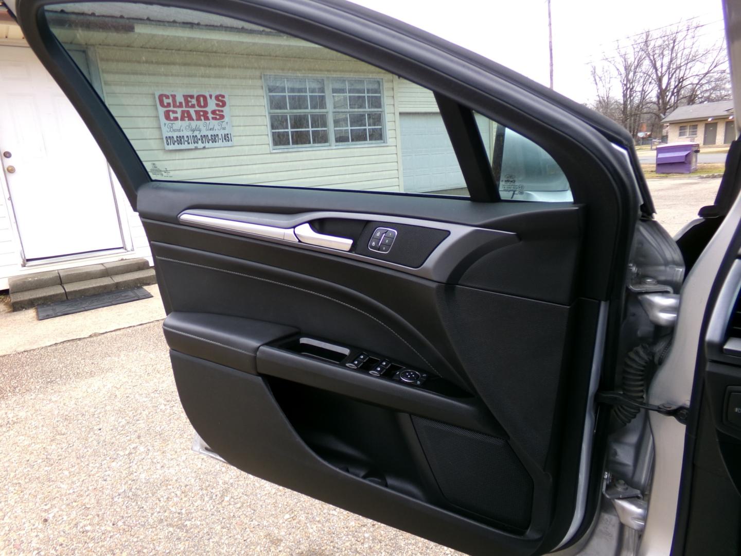 2013 Silver /Black Ford Fusion Titanium (3FA6P0K97DR) with an 2.0L L4 DOHC 16V engine, automatic transmission, located at 401 First NE, Bearden, AR, 71720, (870) 687-3414, 33.726528, -92.611519 - Photo#7